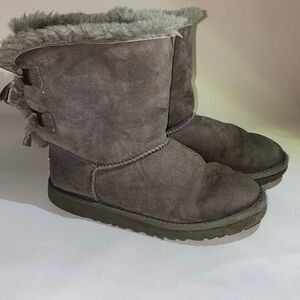 Ugg Bailey Bow boots, size 3 youth